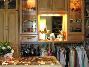 White Cabinets Closet in St. Louis